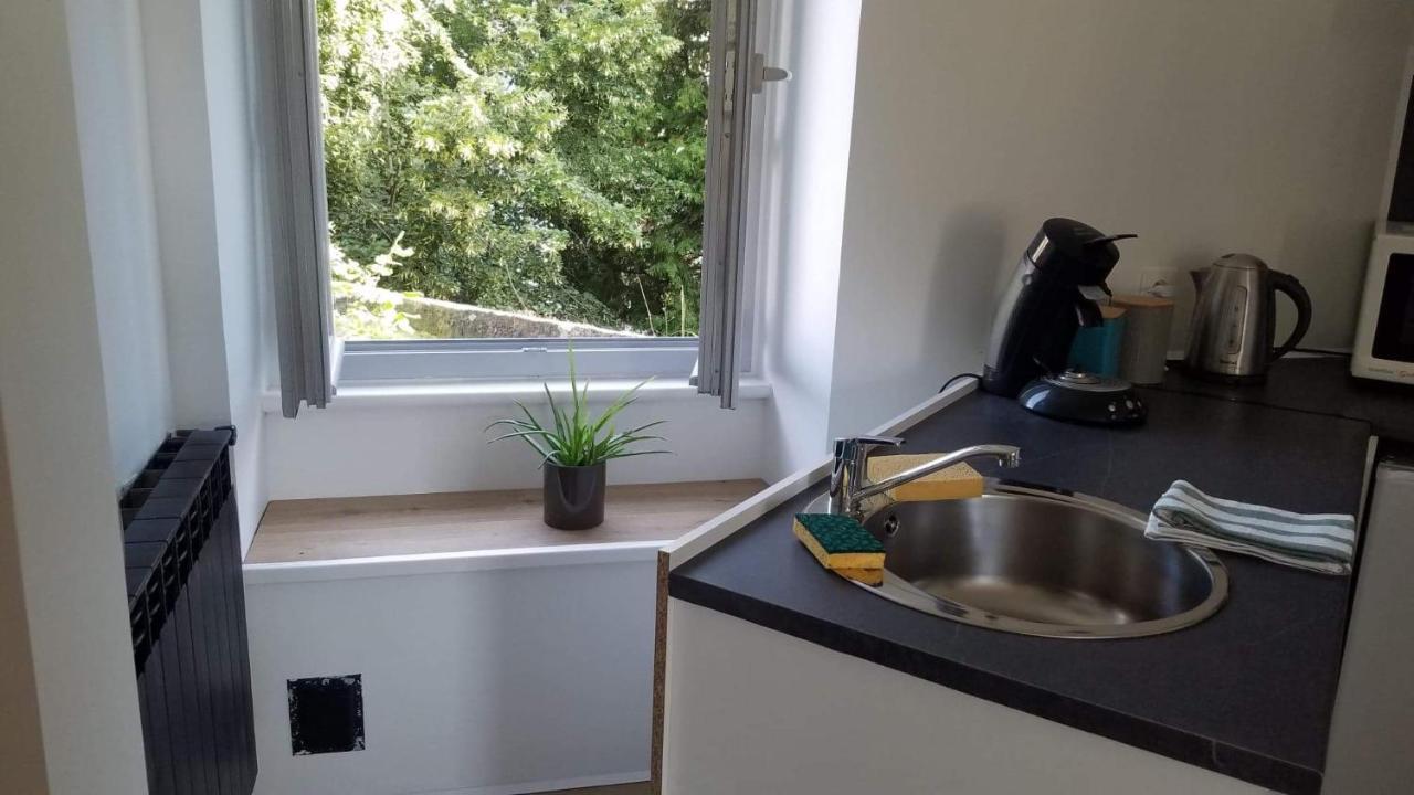 Appartement Confort Deux Etoiles โดล ภายนอก รูปภาพ