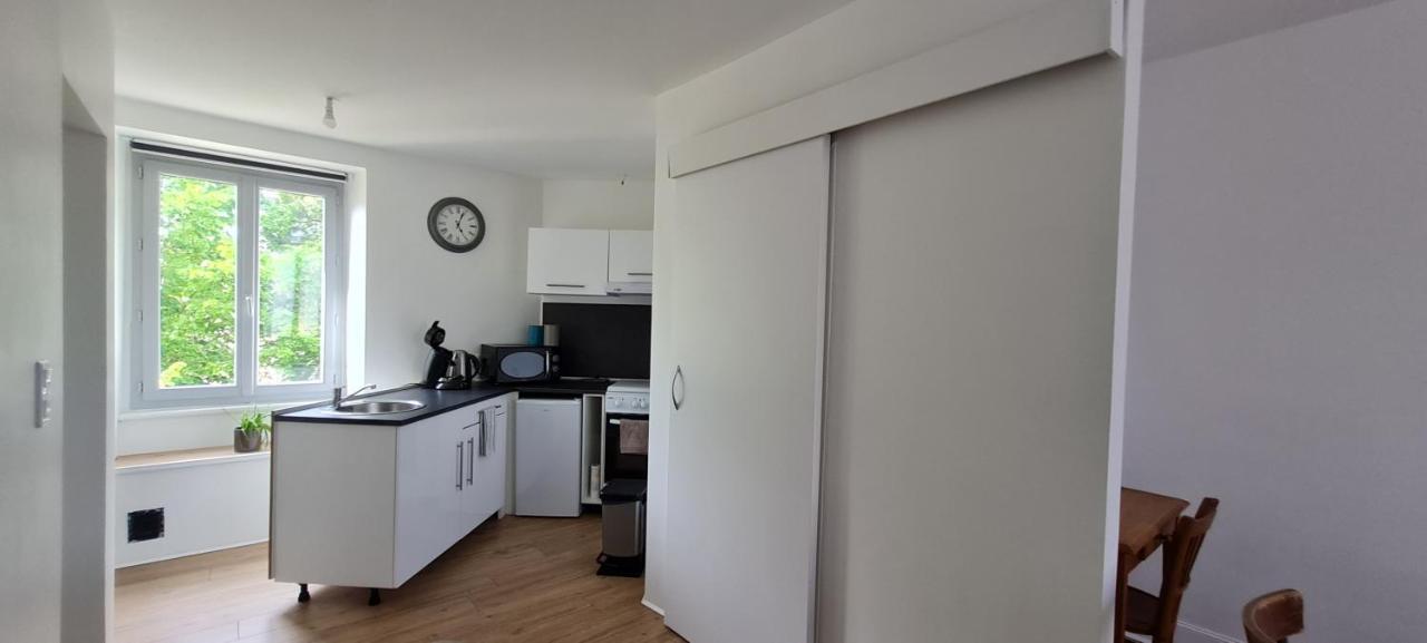 Appartement Confort Deux Etoiles โดล ภายนอก รูปภาพ