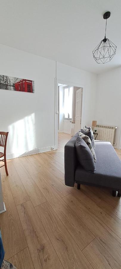 Appartement Confort Deux Etoiles โดล ภายนอก รูปภาพ
