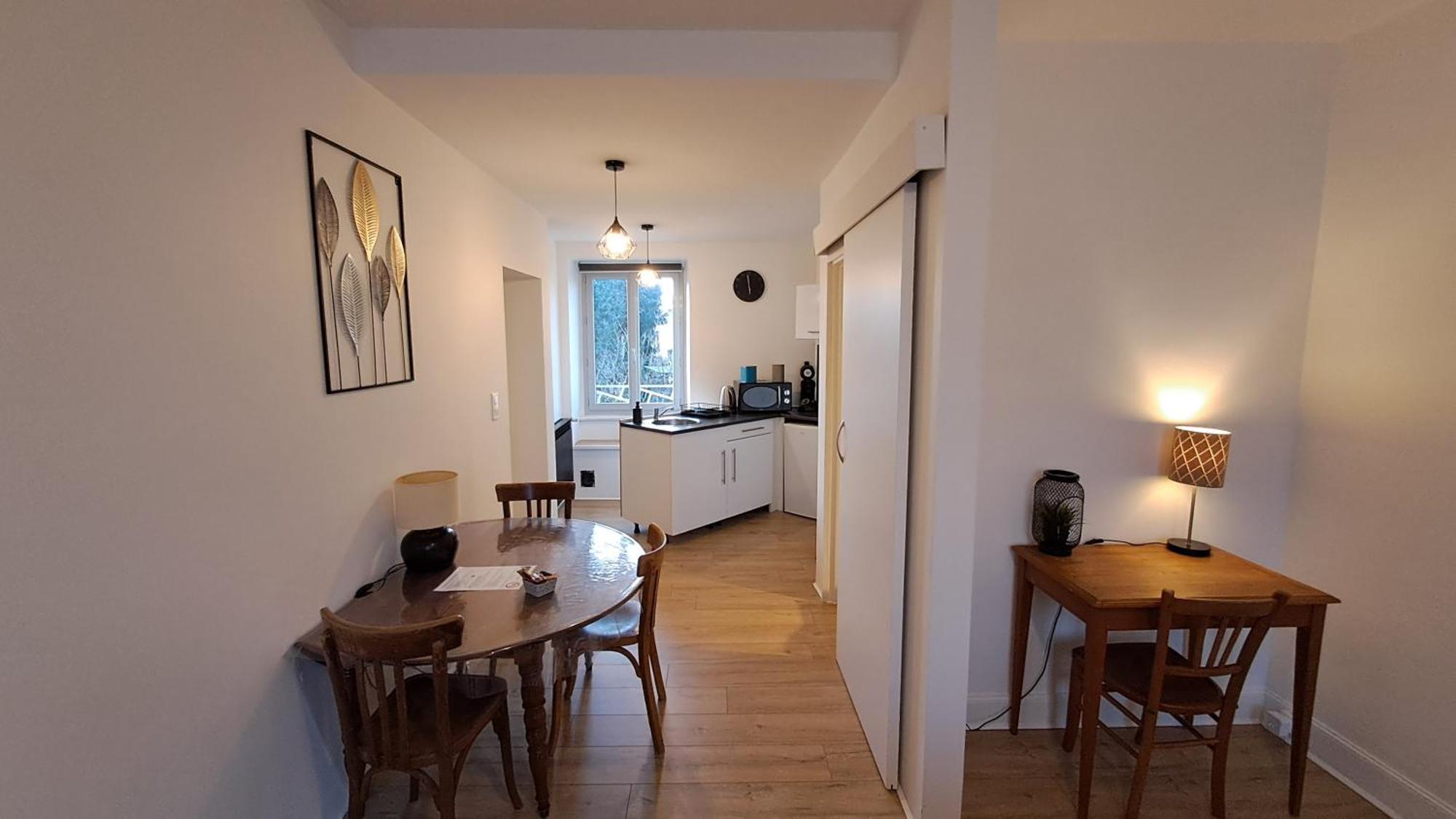 Appartement Confort Deux Etoiles โดล ภายนอก รูปภาพ