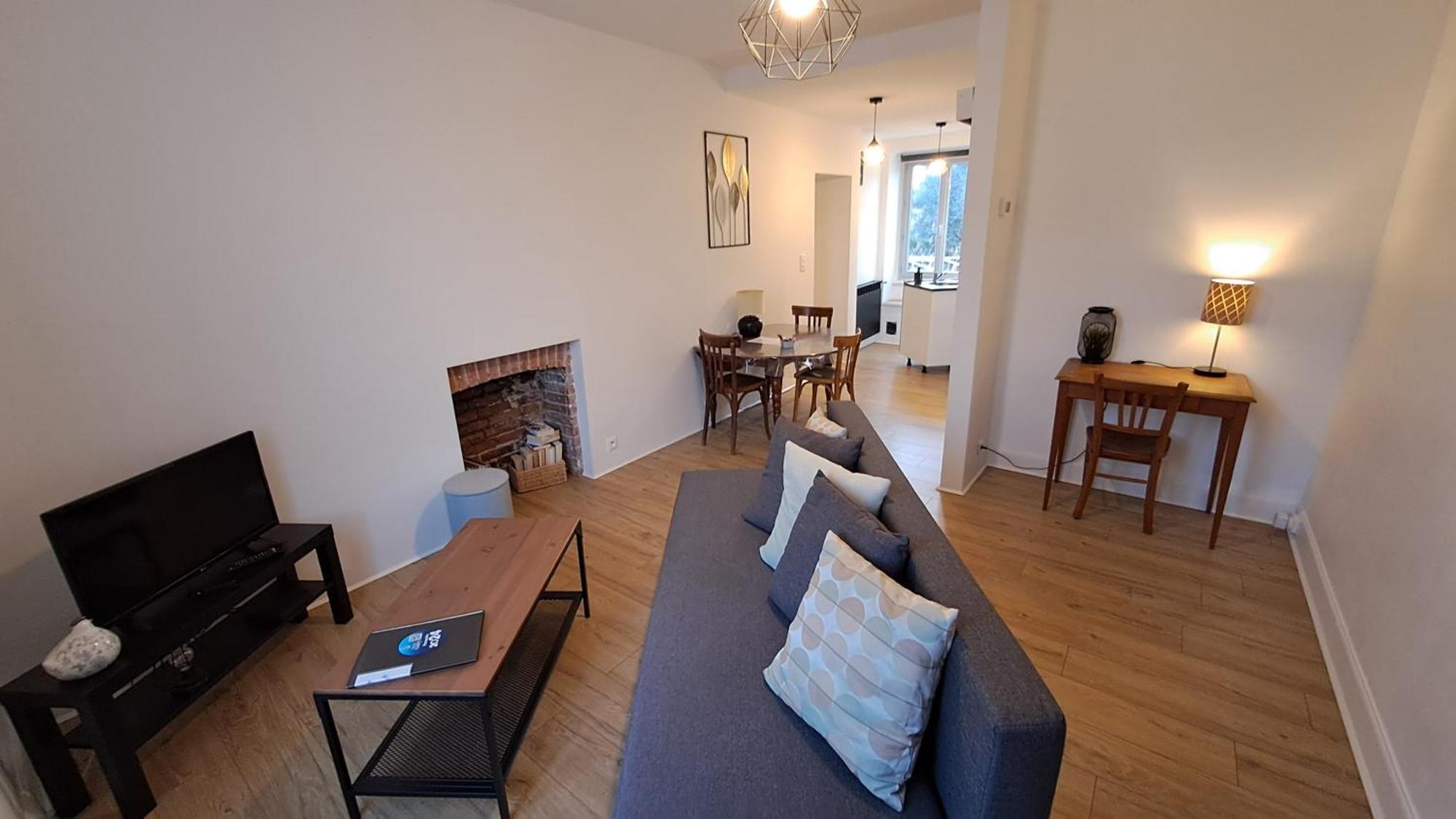 Appartement Confort Deux Etoiles โดล ภายนอก รูปภาพ